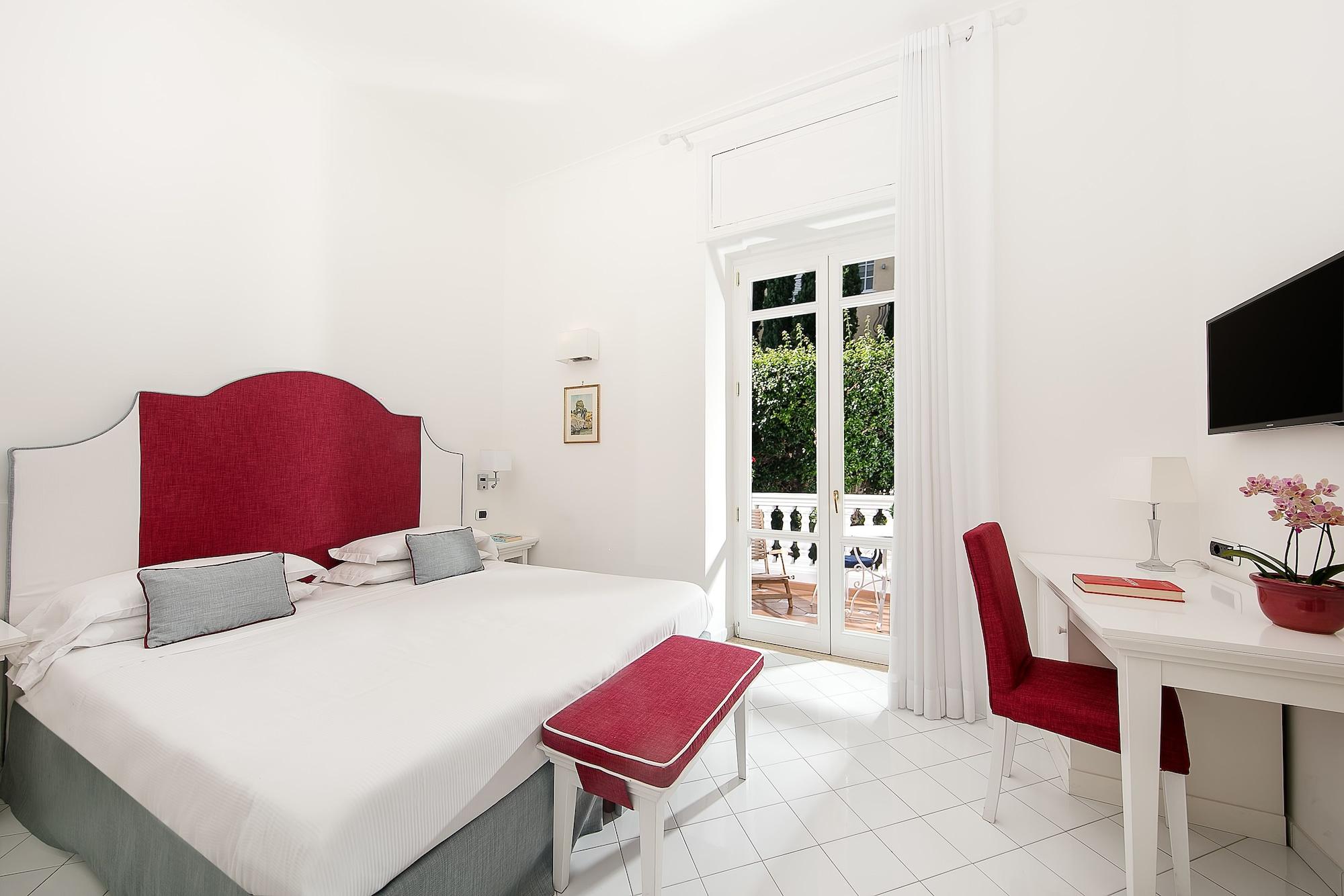 Hotel Villa Garden Сант'Анджелло Экстерьер фото