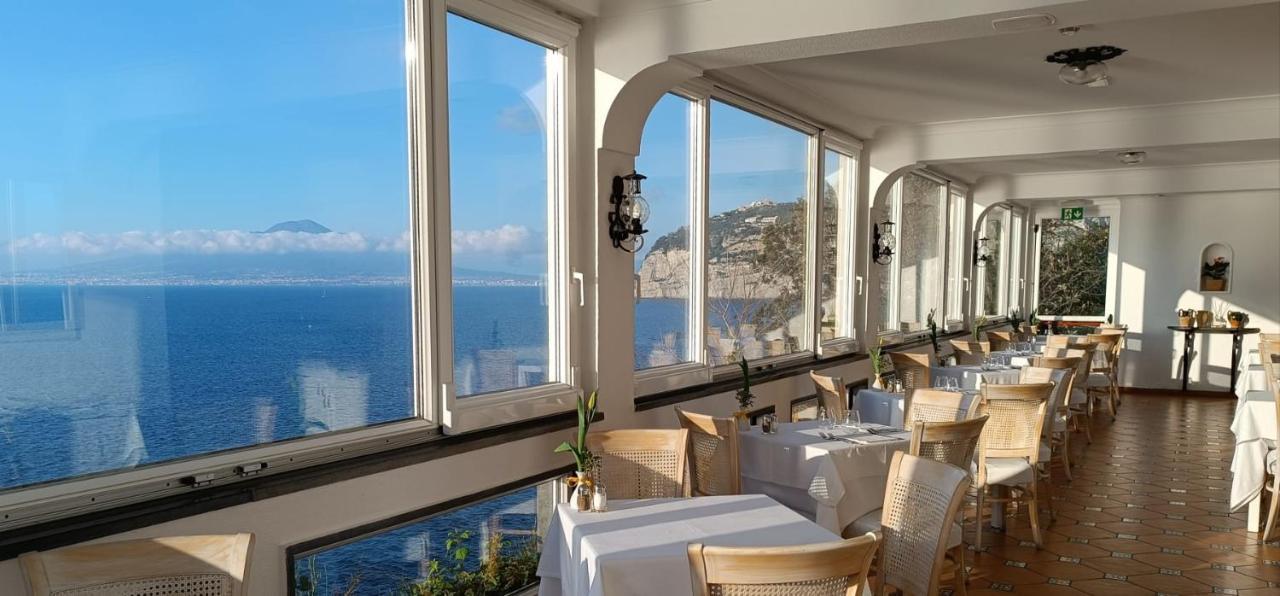 Hotel Villa Garden Сант'Анджелло Экстерьер фото