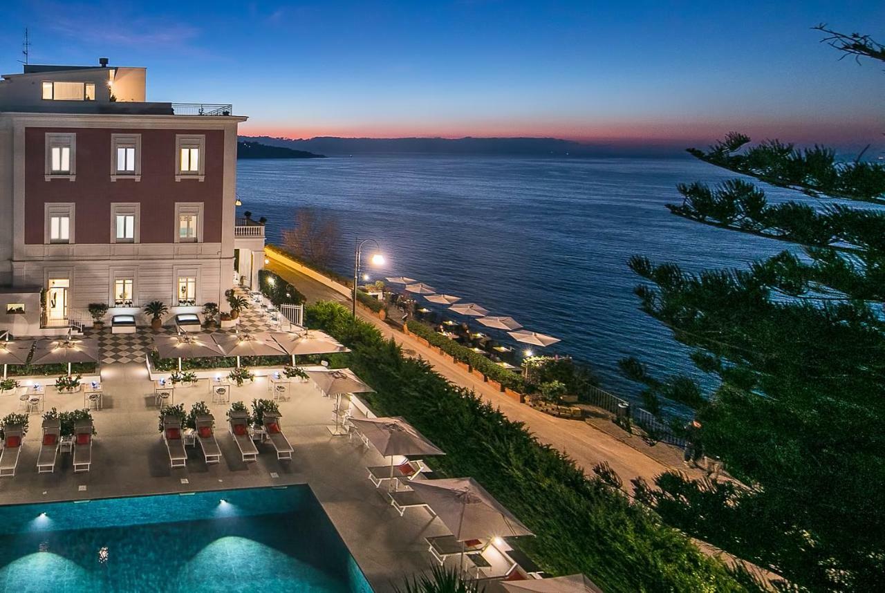 Hotel Villa Garden Сант'Анджелло Экстерьер фото